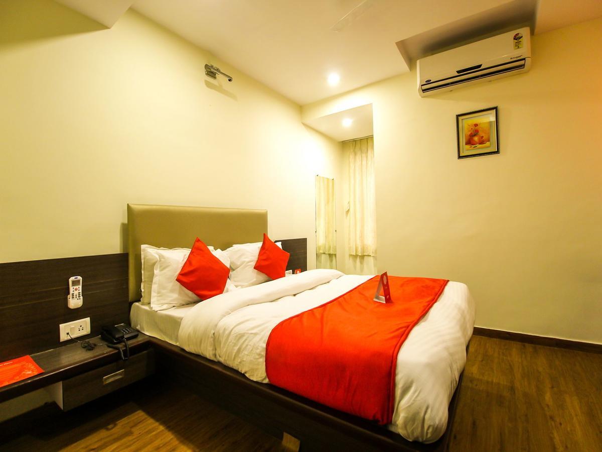 New Rajdhani Hotel Вадодара Екстериор снимка